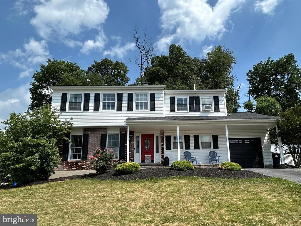 21 Matthew Drive, Reading, PA 19608 Main Photo