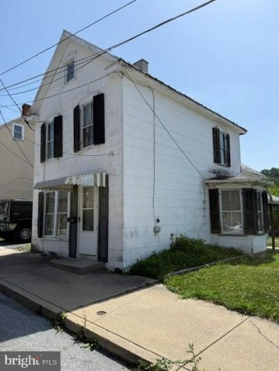 27 COTTAGE STREET , WAYNESBORO, PA 17268