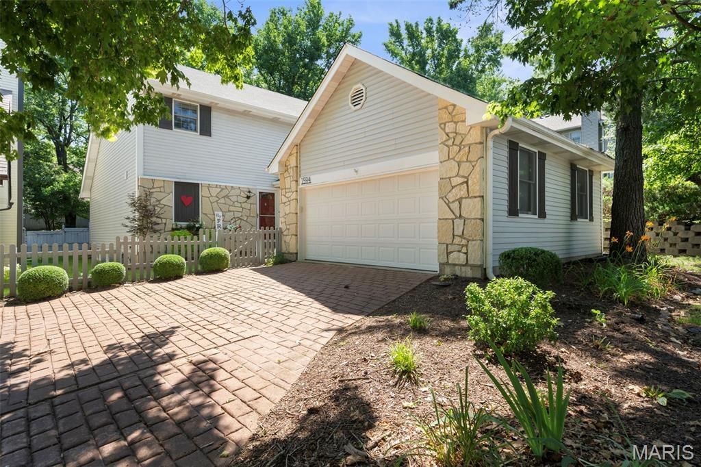 1594 Milbridge Drive , Chesterfield, MO 63017 Main Photo