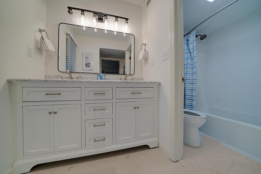5557 Green Dolphin Way Photo 10
