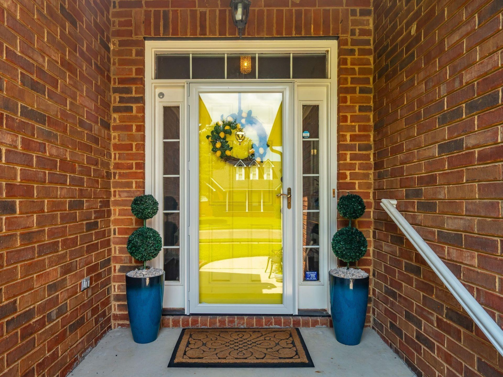 209 Gleneagles Drive Photo 4