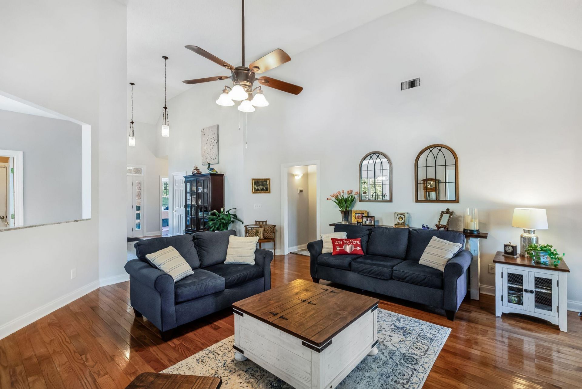 209 Gleneagles Drive Photo 8