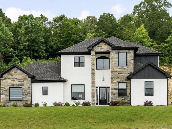 8937 Wingate Drive, Benton, AR 72019