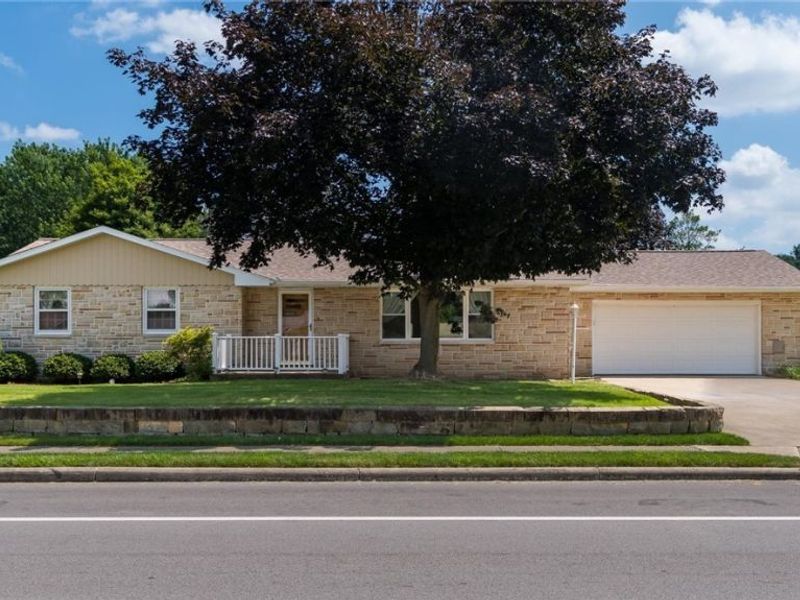 36 W 9th Street, Dresden, OH 43821 Photo 1