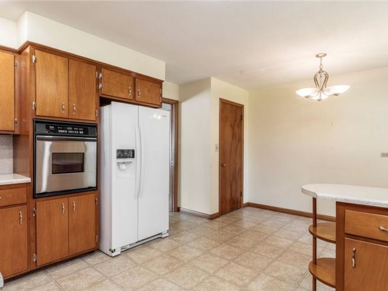 36 W 9th Street, Dresden, OH 43821 Photo 8