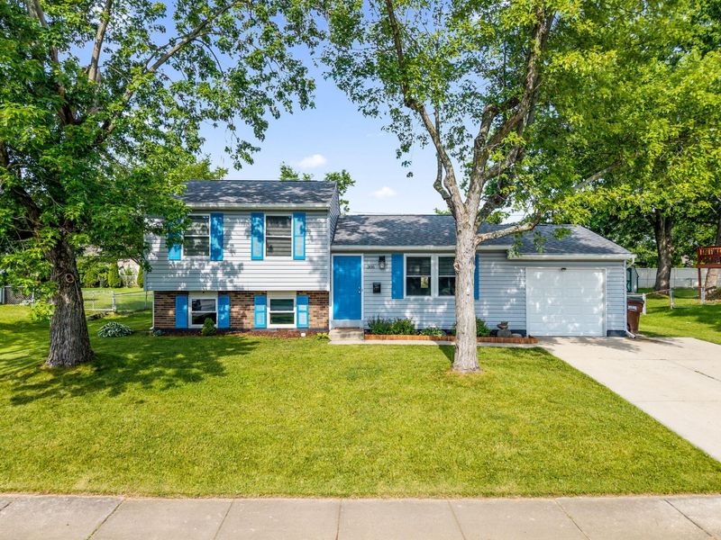 306 Westerly Hills Drive, Englewood, OH 45322 Photo 1