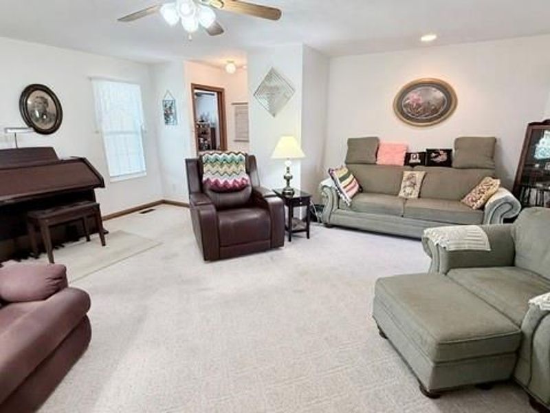 500 Lambert Drive, Piqua, OH 45356 Photo 12