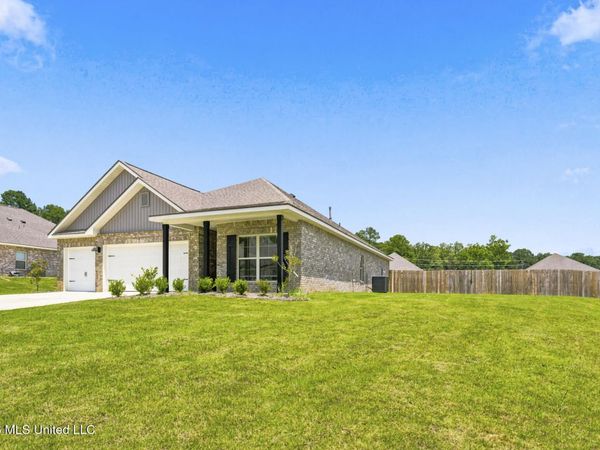 429 Piney Drive, Pearl, MS 39208