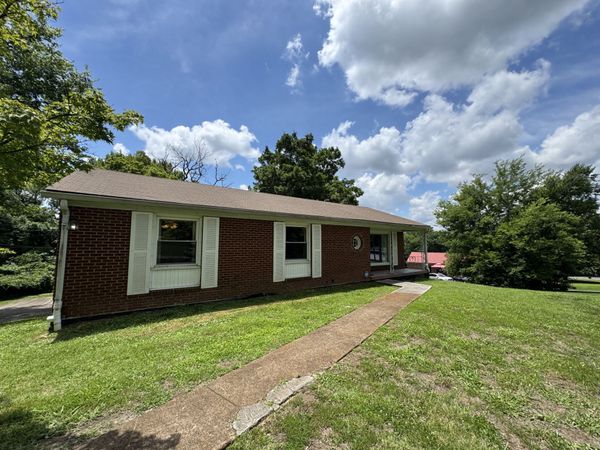 2105 Crestline Dr , Nashville, TN 37214