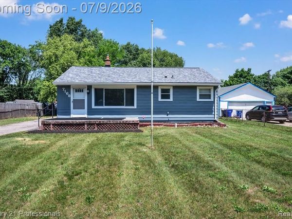 7168 Wedworth Street, Waterford Twp, MI 48327