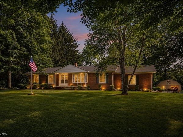 17590 Vermont Street , Grafton, OH 44044
