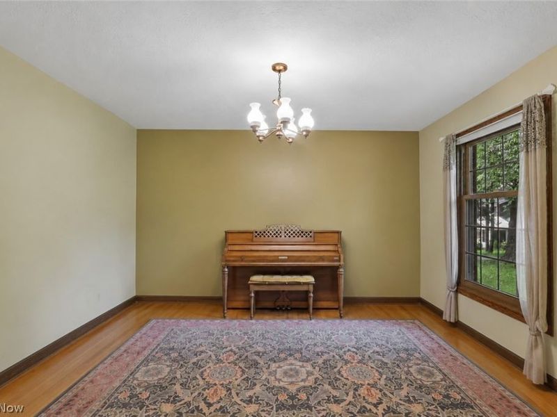 17590 Vermont Street, Grafton, OH 44044 Photo 9
