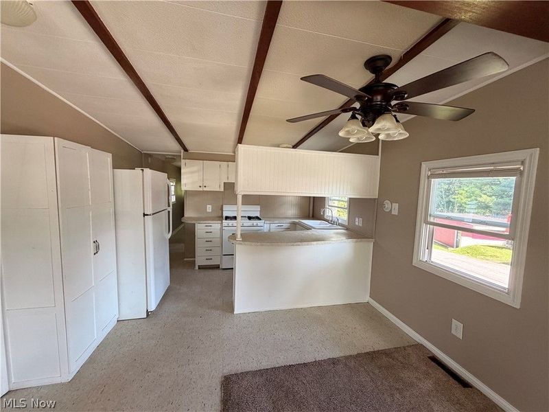 245 & 249 Henderson Street, Barnesville, OH 43713 Photo 7