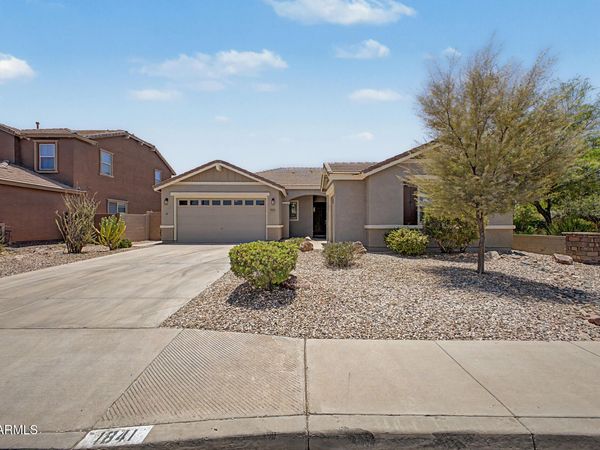 1841 E DUBOIS Avenue, Gilbert, AZ 85298