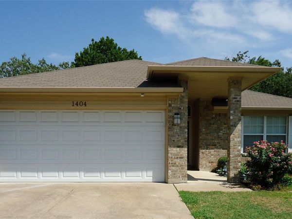 1404 Peachtree Valley DR , Round Rock, TX 78681