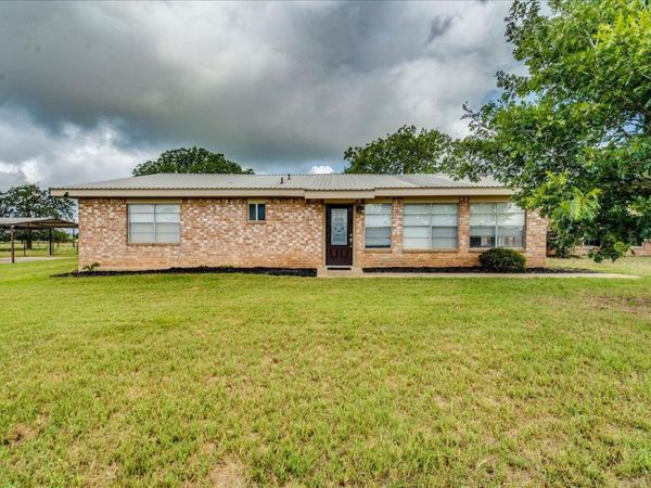 595 Cardinal RD , Rosanky, TX 78953