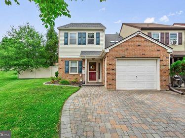 243 TAREYTON DRIVE, LANGHORNE, PA 19047