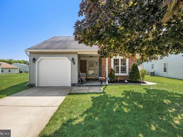 3 MARINA COURT, MOUNT LAUREL, NJ 08054