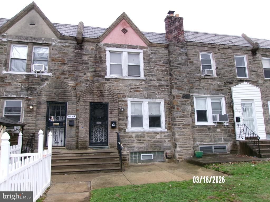 1442 Stirling Street, Philadelphia, PA 19149 Main Photo