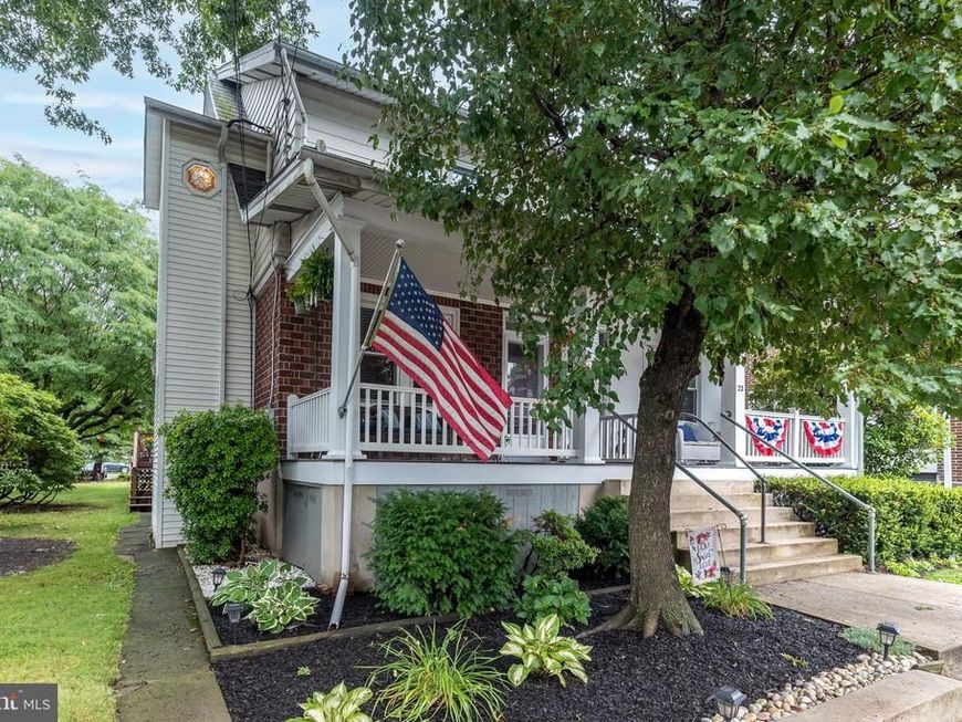 21 S 7th Street, Quakertown, PA 18951 Main Photo