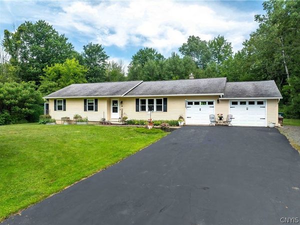34 Hurlbut Road , Mexico, NY 13114
