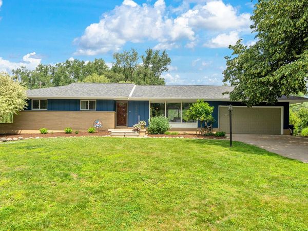 2348 Pine Lake Road, West Bloomfield, MI 48324
