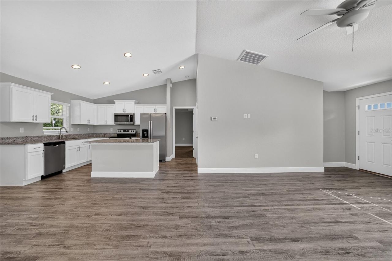 28 Oak Circle , Ocala, FL 34472 Photo