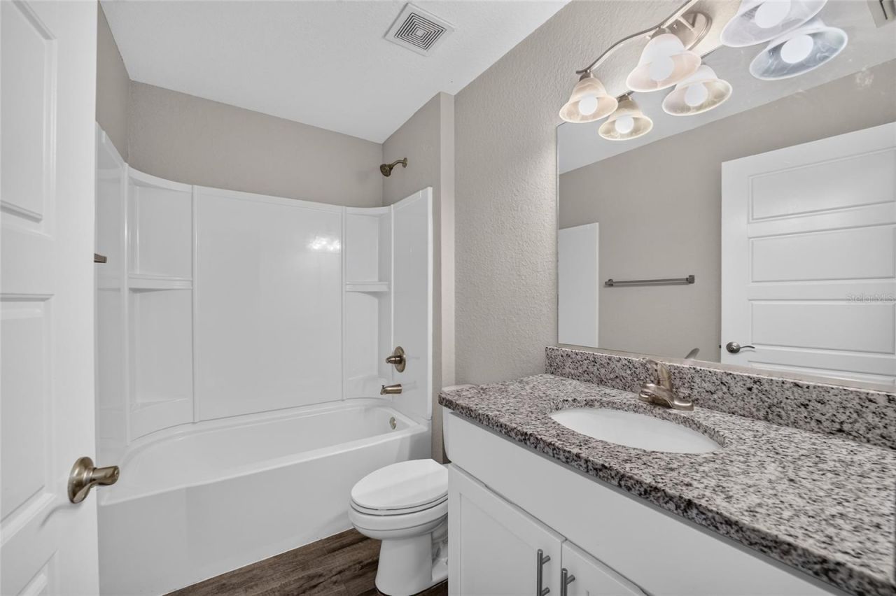 28 Oak Circle , Ocala, FL 34472 Photo
