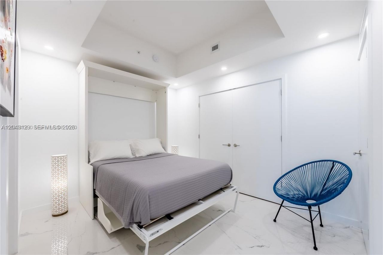 851 NE 1st Ave , Unit 3308, Miami, FL 33132 Photo