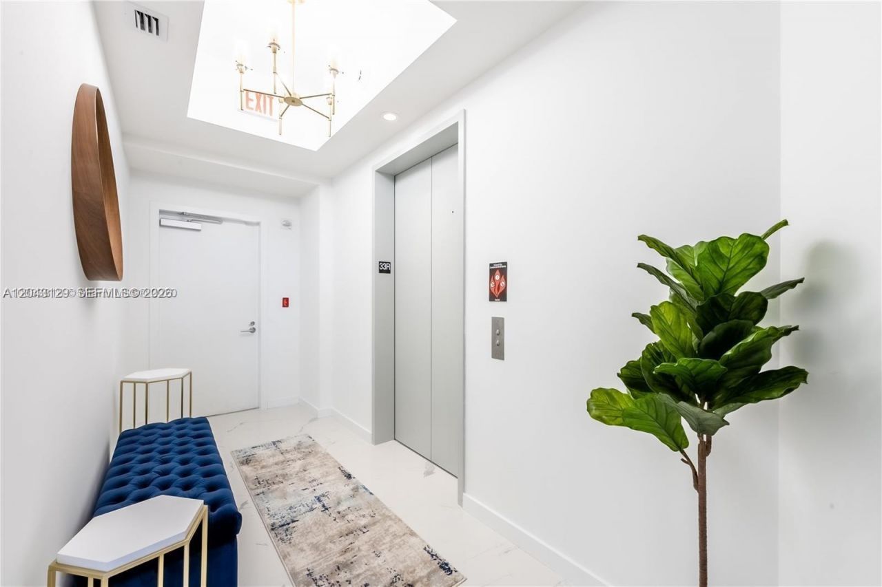 851 NE 1st Ave , Unit 3308, Miami, FL 33132 Photo
