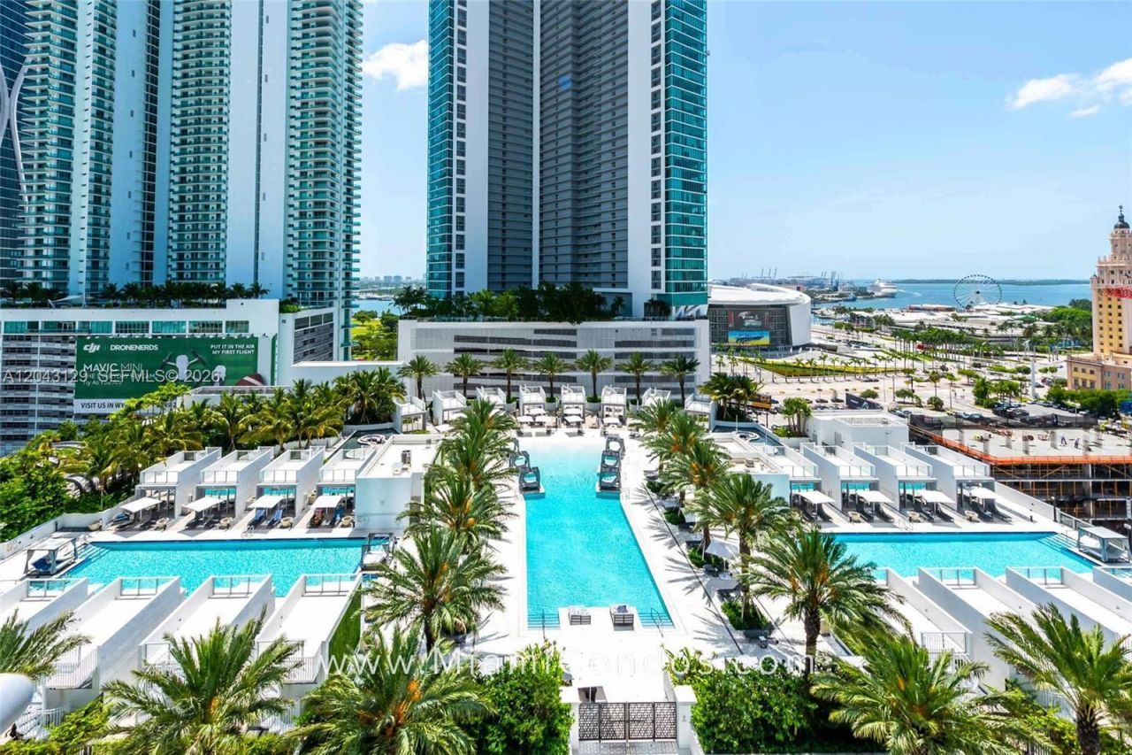 851 NE 1st Ave , Unit 3308, Miami, FL 33132 Photo