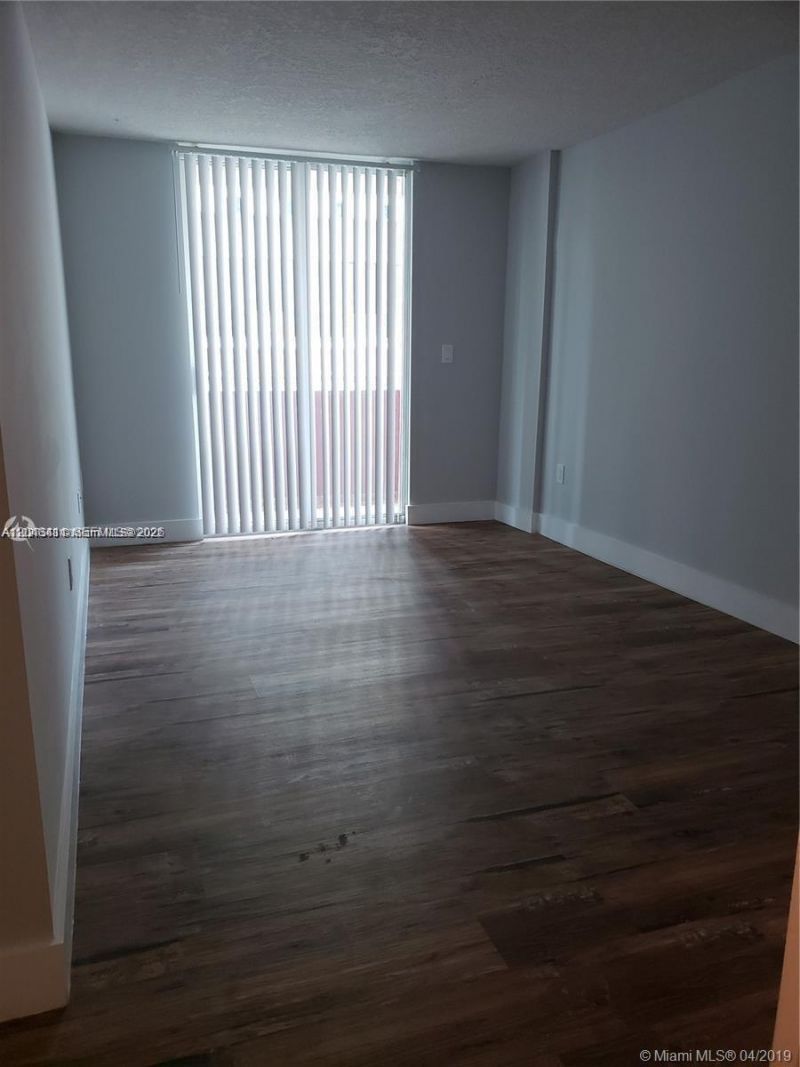 104 SW 9th St , Unit 304, Miami, FL 33130 Photo