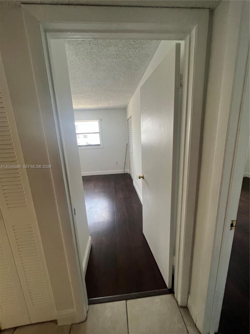 8145 NW 7th St , Unit 405, Miami, FL 33126 Photo