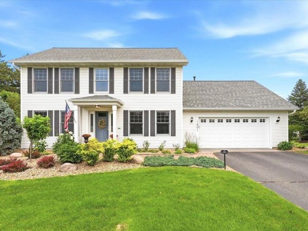 1801 Grey Fox Lane, Hudson, WI 54016