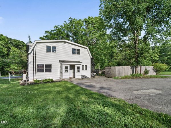 140 Blue Barns Road, Rexford, NY 12148