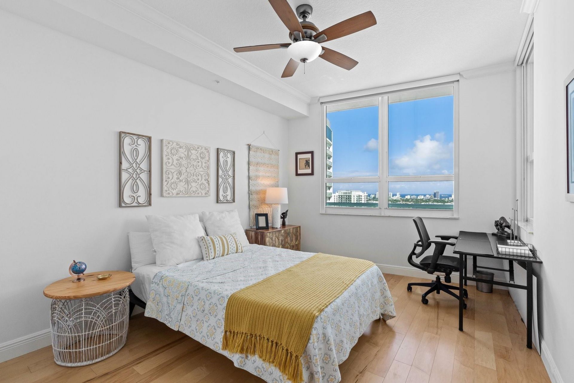 350 SE 2nd Street, Unit 2960, Fort Lauderdale, FL 33301 Photo