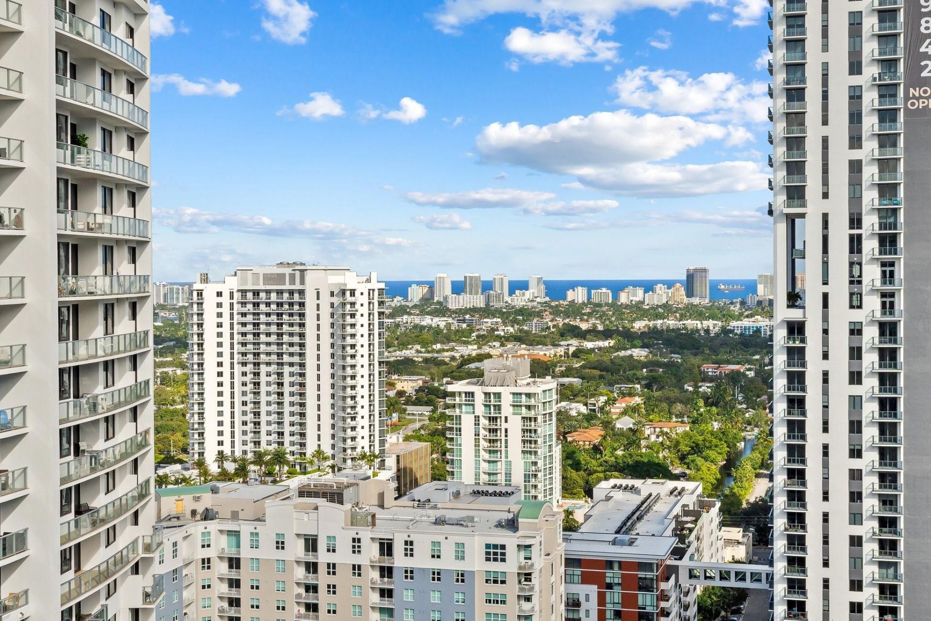 350 SE 2nd Street, Unit 2960, Fort Lauderdale, FL 33301 Photo
