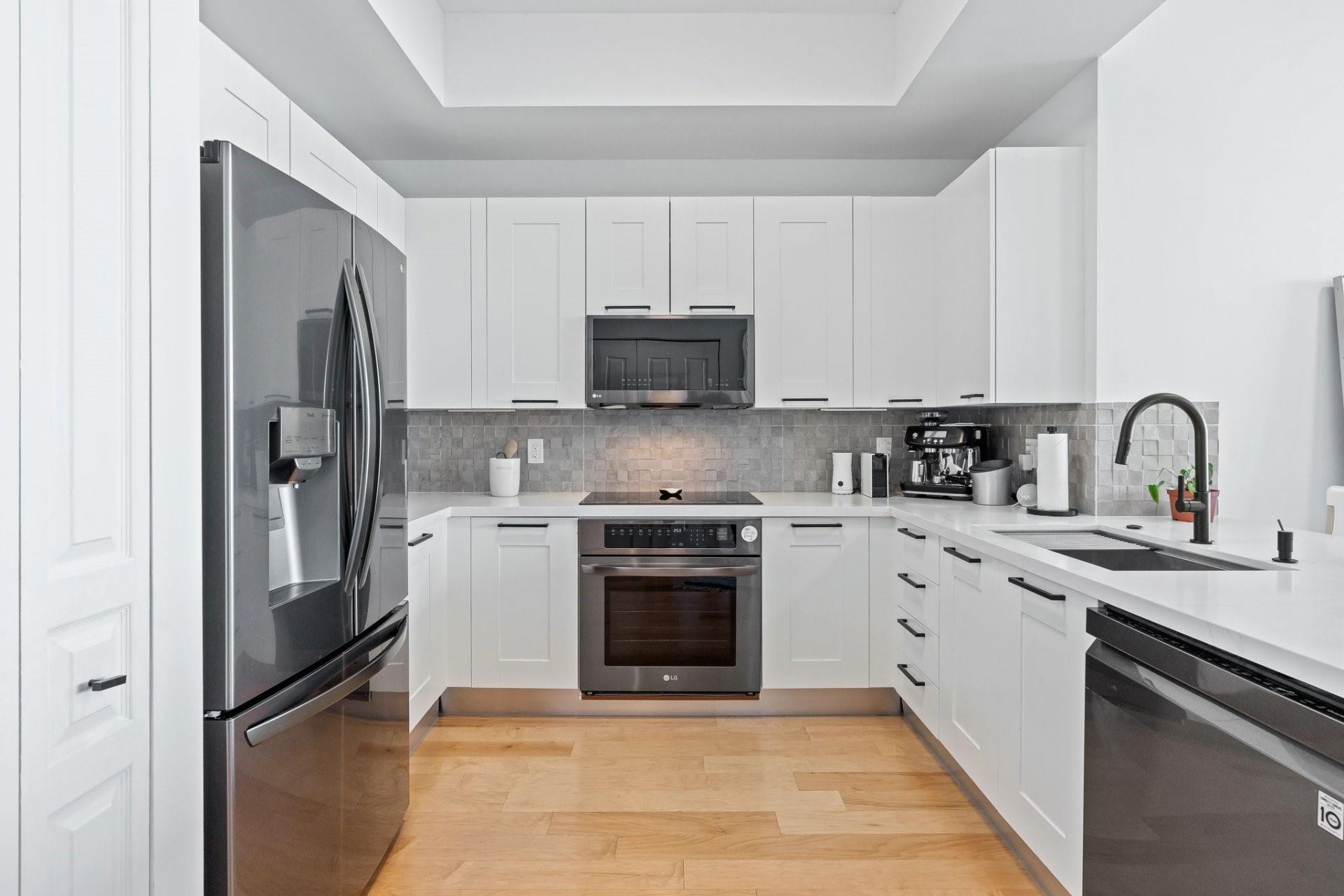 350 SE 2nd Street, Unit 2960, Fort Lauderdale, FL 33301 Photo