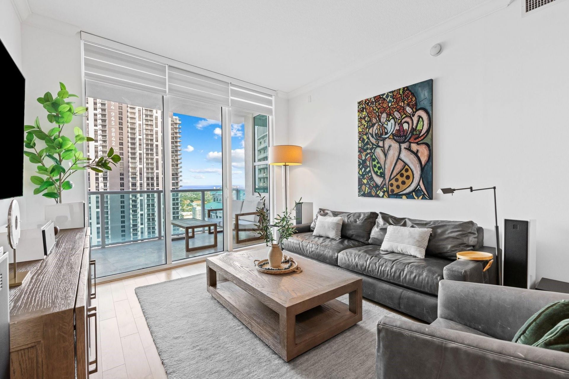 350 SE 2nd Street, Unit 2960, Fort Lauderdale, FL 33301 Photo