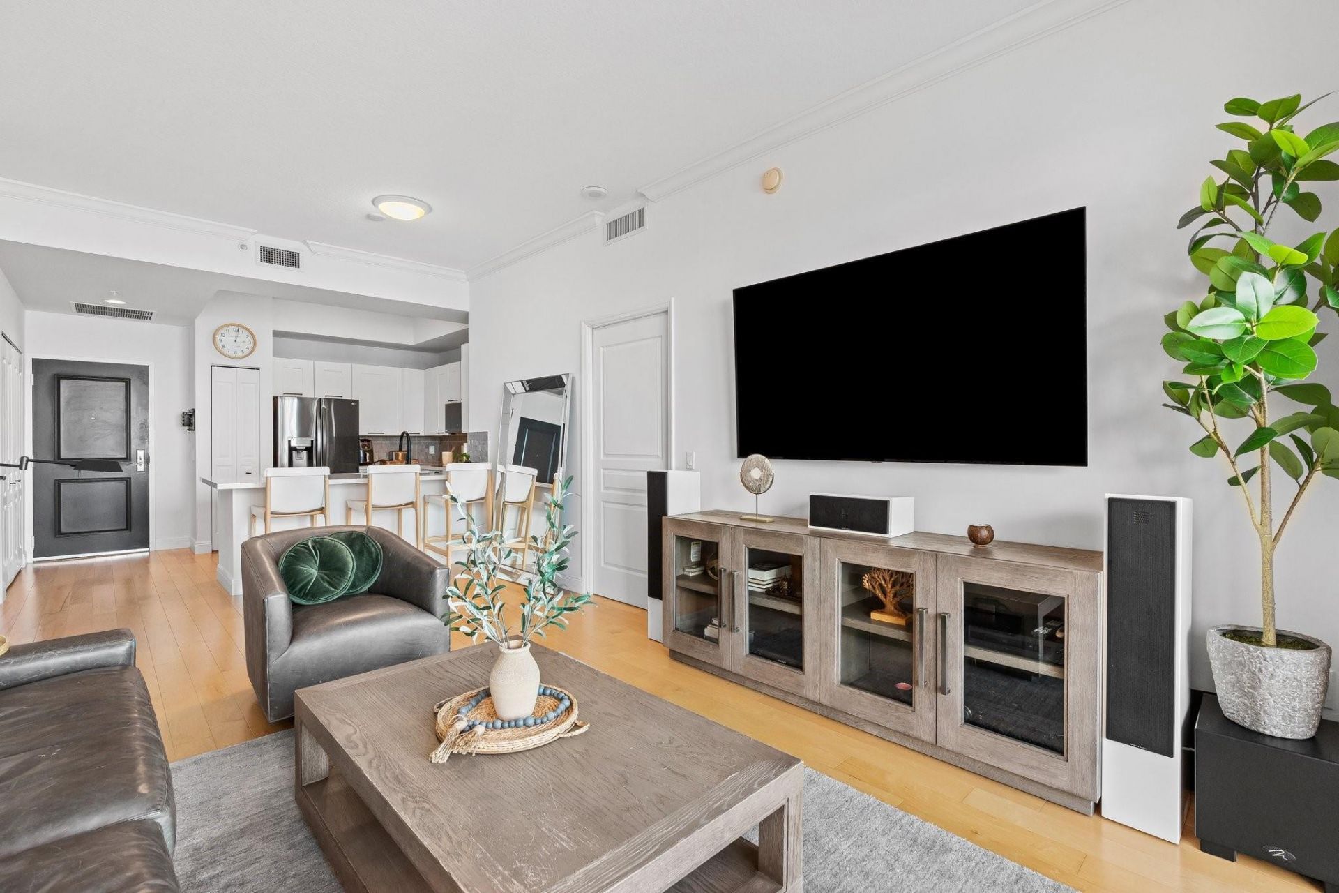 350 SE 2nd Street, Unit 2960, Fort Lauderdale, FL 33301 Photo