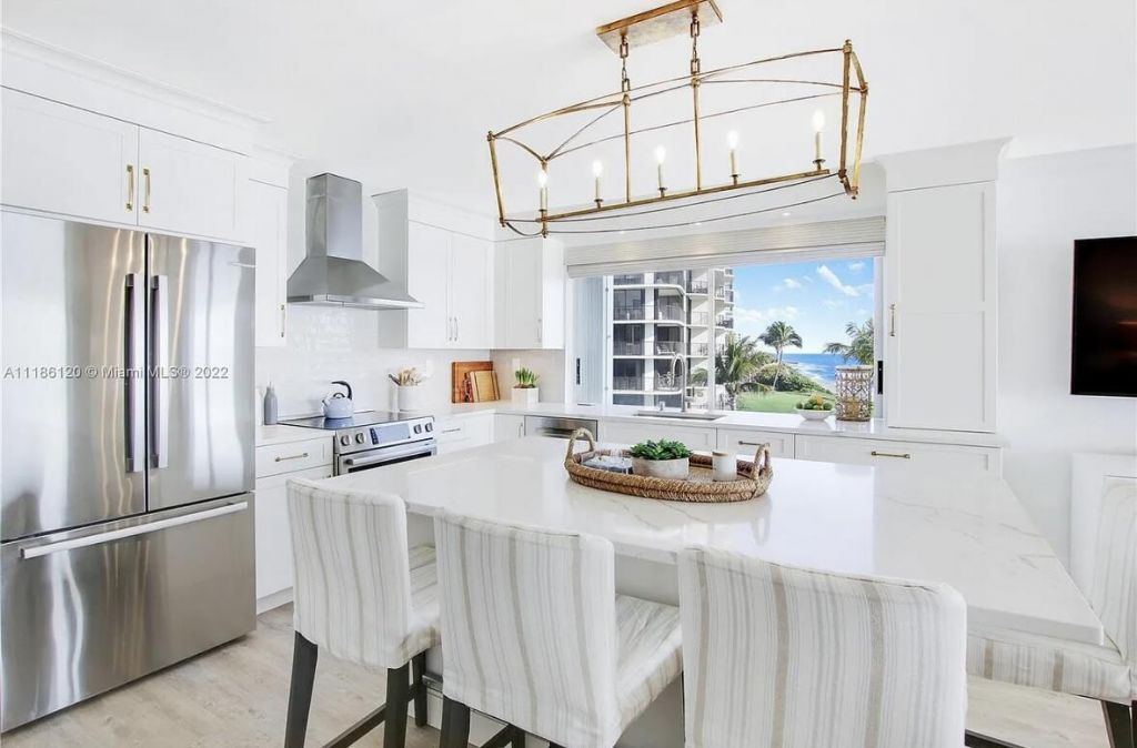 350 S Beach Road, Unit 401, Tequesta, FL 33469 Photo