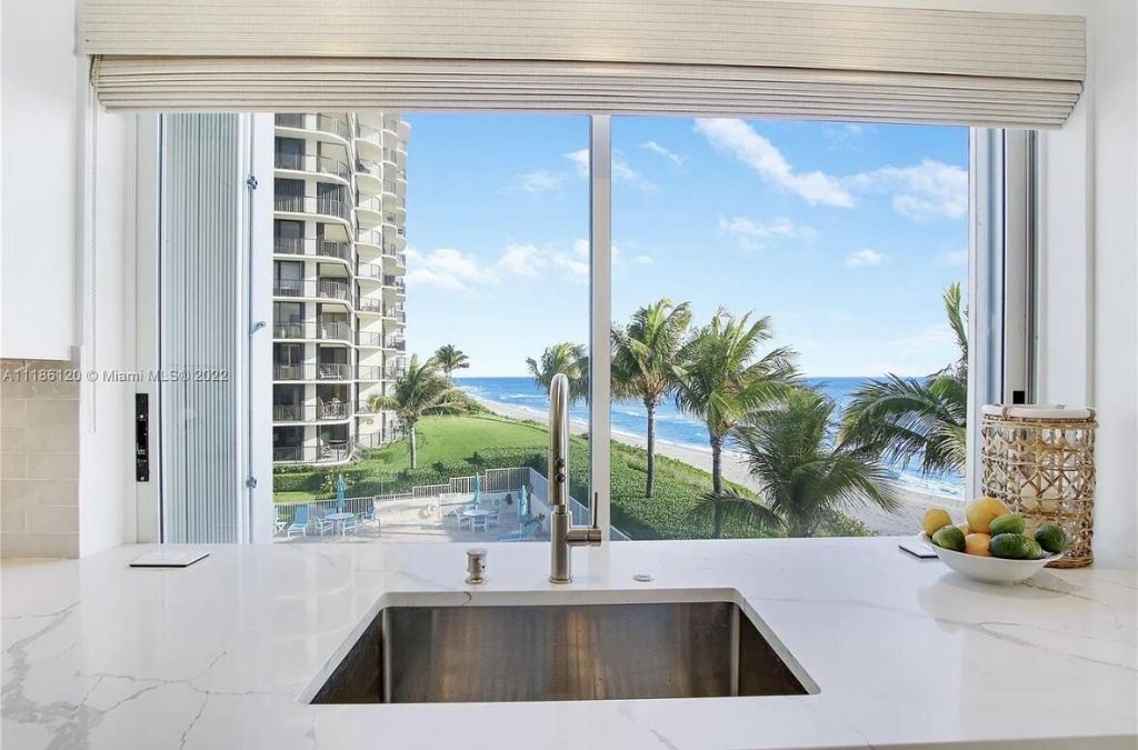 350 S Beach Road, Unit 401, Tequesta, FL 33469 Photo