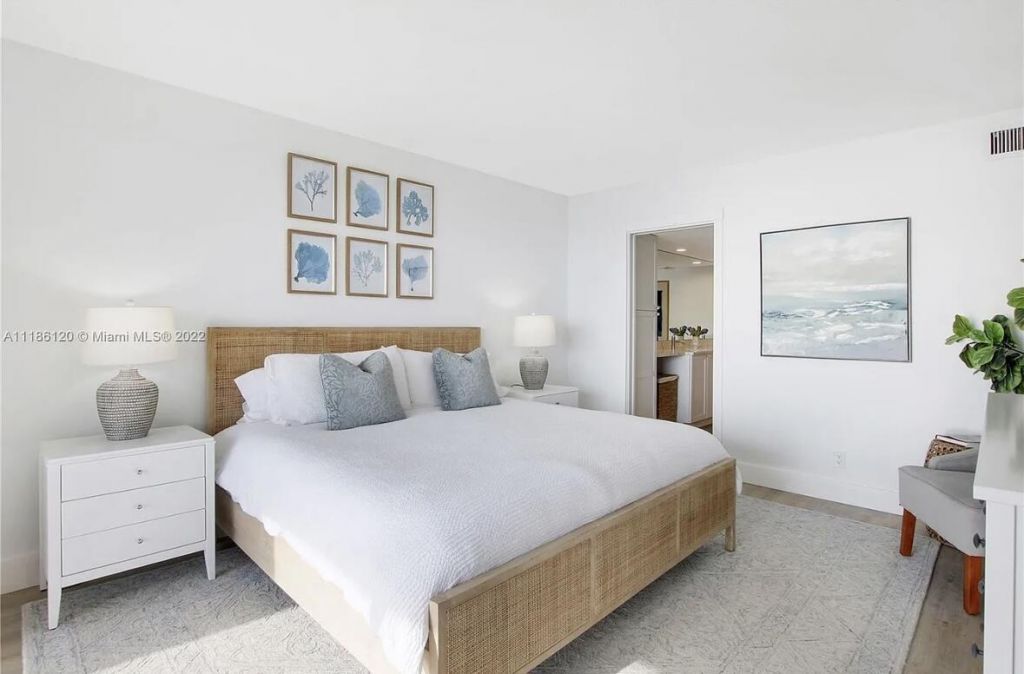350 S Beach Road, Unit 401, Tequesta, FL 33469 Photo