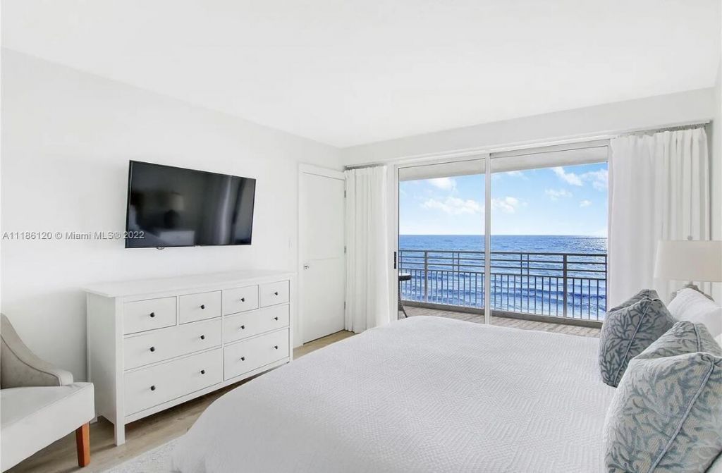 350 S Beach Road, Unit 401, Tequesta, FL 33469 Photo