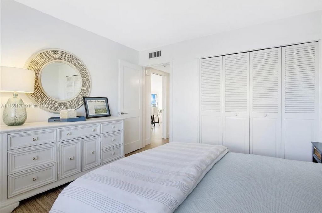 350 S Beach Road, Unit 401, Tequesta, FL 33469 Photo