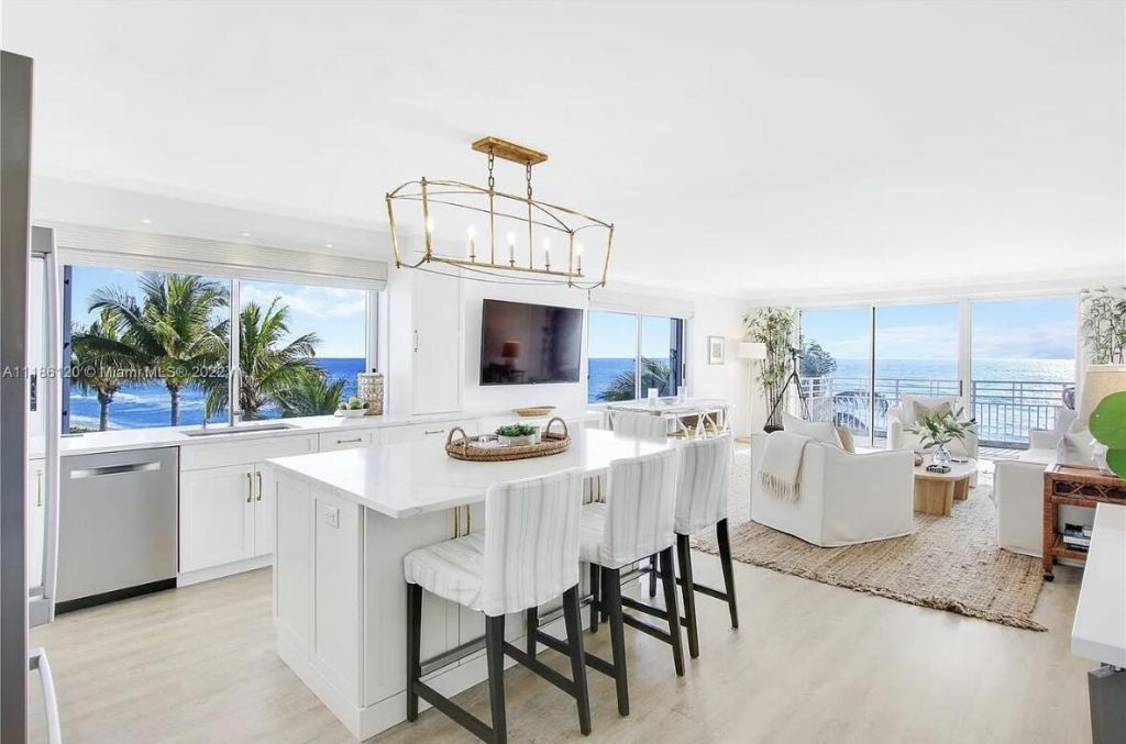 350 S Beach Road, Unit 401, Tequesta, FL 33469 Photo