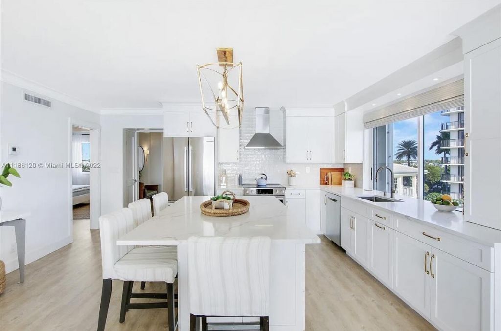 350 S Beach Road, Unit 401, Tequesta, FL 33469 Photo