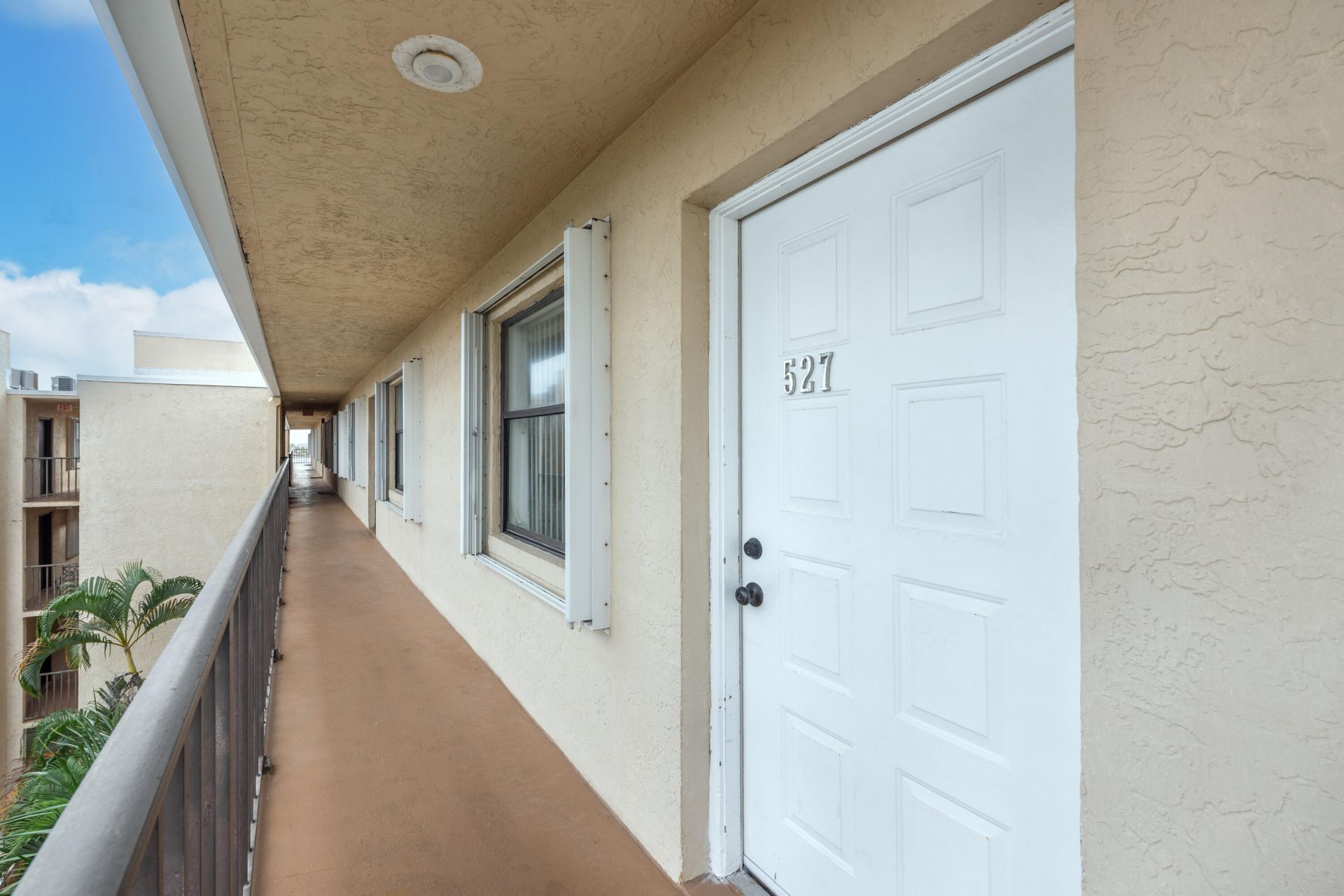 896 N Federal Highway, Unit 527, Lantana, FL 33462 Photo