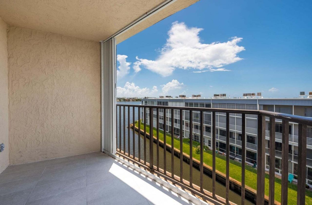 896 N Federal Highway, Unit 527, Lantana, FL 33462 Photo
