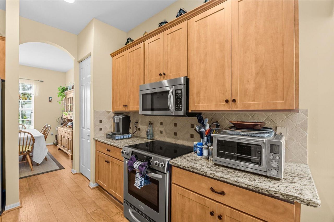 535 SW Lake Manatee Way, Port Saint Lucie, FL 34986 Photo
